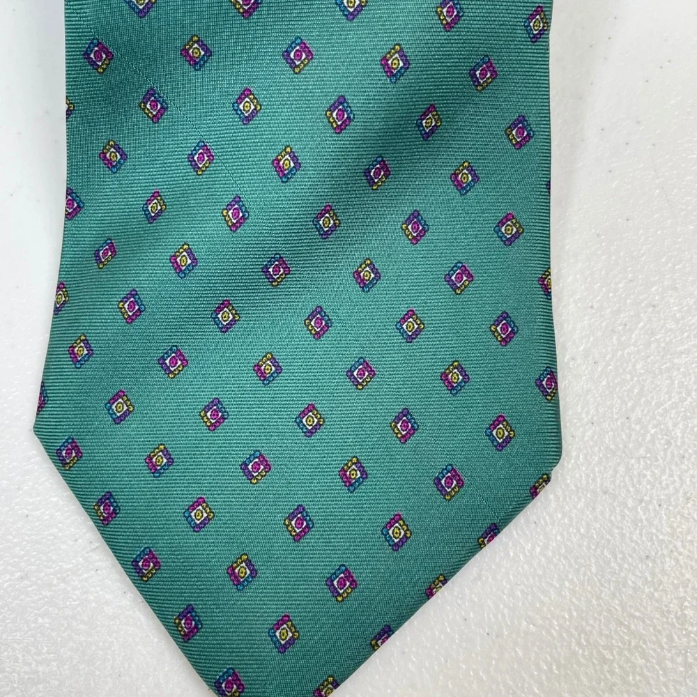 Vintage Geoffrey‎ Beene Necktie Tie Green Geometric Medallion Italian Silk USA
